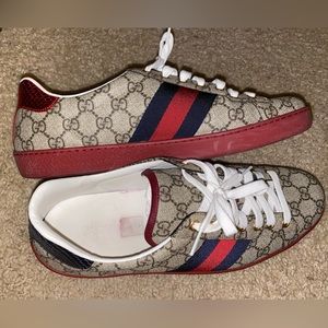 Gucci Ace GG Supreme Red